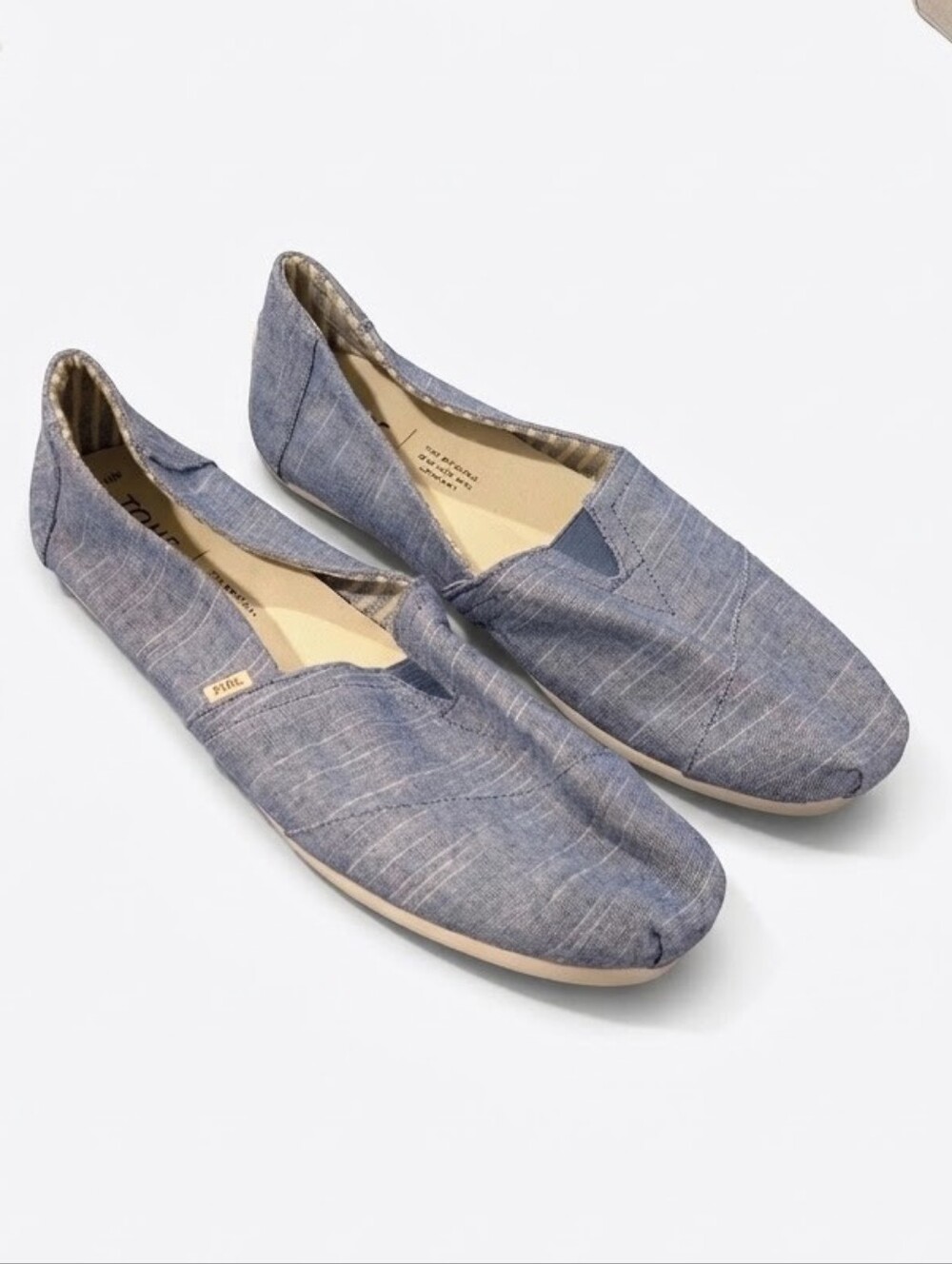 TOMS Men’s Classic Slip-On Canvas Shoes - Light Blue